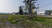 2018年6月4日時点での駅跡。 一部の木造ホームや駅名標枠などが残る （2018年6月4日）