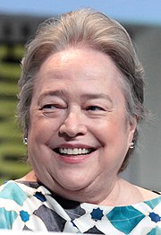 Kathy Bates yn 2015