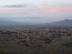 A visão geral da cidade Meruana