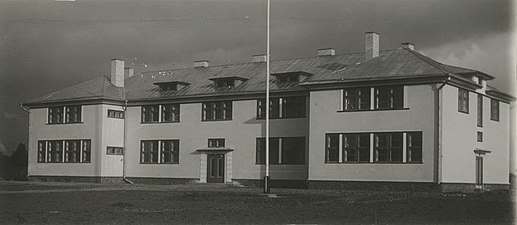 Новое здание школы в Пухья, 1937 год