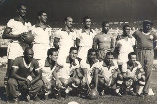 ביגודה (עומד, שני מימין) עם נבחרת ברזיל במונדיאל 1950