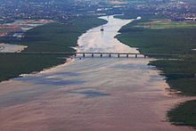 Airoli bridge from the air, Maharashtra, India.jpg