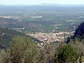 トラムンタナ山脈から見たアラローの町