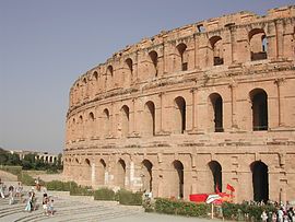 Façade de l’amphithéâtre