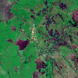 Vue satellitaire du site de la mine à ciel ouvert de Catoca, quatrième plus grande du monde par sa superficie, en Angola.