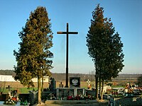 Cmentarz parafialny – zbiorowa mogiła poległych podczas II wojny światowej