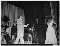 Duke Ellington, Barney Bigard, Ben Webster, Otto Toby Hardwick, Junior Raglin et Fred Guy, entre 1938 et 1948