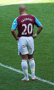 Faubert playing for West Ham United in 2008 Julien Faubert.JPG