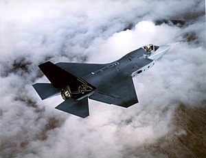 300px-Lockheed_F-35_Joint_Strike_Fighter.jpg