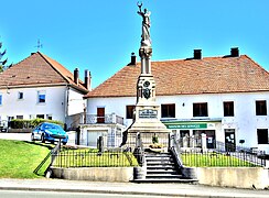 Monument aux morts.