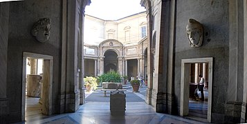 Uteplats i Cortile del Belvedere i the Vatikanen
