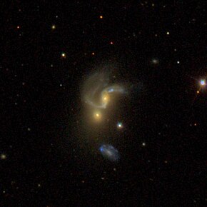 NGC 5421B (под NGC 5421A)