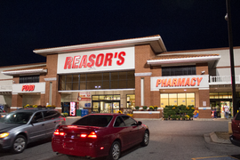 The Reasor's grocery store at 2429 E 15th St, Tulsa, OK at night.