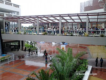 The bridgeway, connecting KCC Mall of Gensan and Veranza Mall