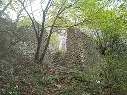 Остатъци от зидове на Марков град