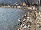 海津の湖岸石積み