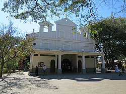 Die Kirche São José de Aimutin an der Südseite der Avenida Nicolau Lobato. 2017 wurde sie für einen Neubau abgerissen.