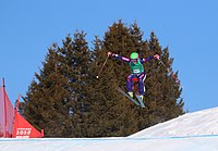 Josefina Valdés beim Team-Ski-Snowboard-Cross-Wettbewerb