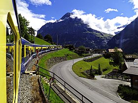 Trajno alproksimiĝas al Grindelwald