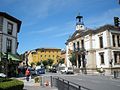 Avenida de Covadonga y Ayuntamiento.jpg