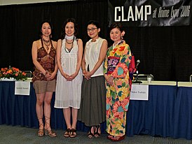 Clamp на Anime Expo (2006). Слева направо: Сацуки Игараси, Нанасэ Окава, Цубаки Нэкои, Мокона