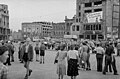 1951年、東ベルリンで世界青年学生祭典が開催された際のポツダム広場。周囲は廃墟が目立つ