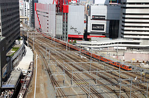 到達大阪站的大阪環狀線列車 （2011年5月）