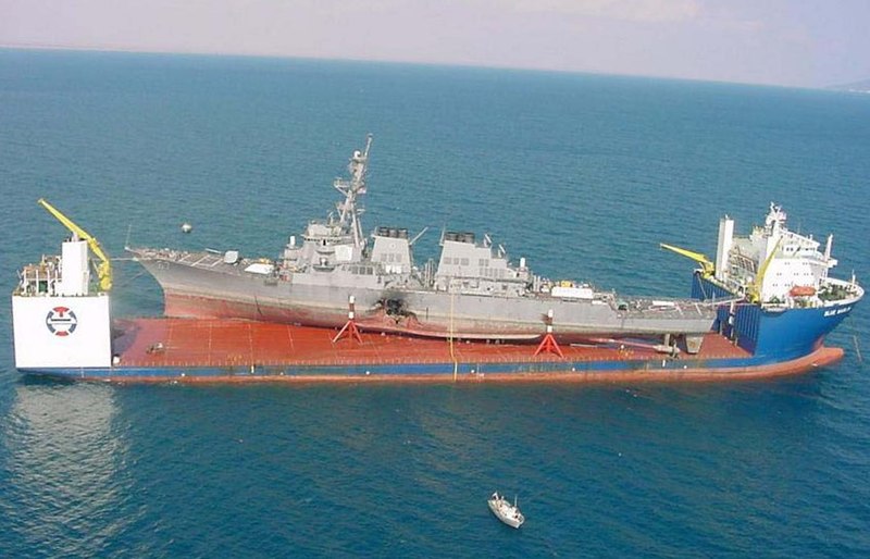 Файл:MV Blue Marlin carrying USS Cole cropped.jpg