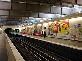 Metro de Paris - Ligne 2 - Rome 04.jpg