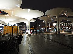 Nuit sur le pont de Pasila.