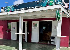 Typisch Arubaanse kroeg (rum shop) in Pos Chikito