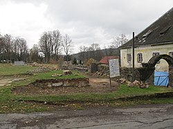 Základy kostela sv. Prokopa v Prášilech.