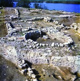 Дуранкулак-Големия остров. Снимка на прабългарска, езическа ротонда превърнатата в християнска църква през 10 в.