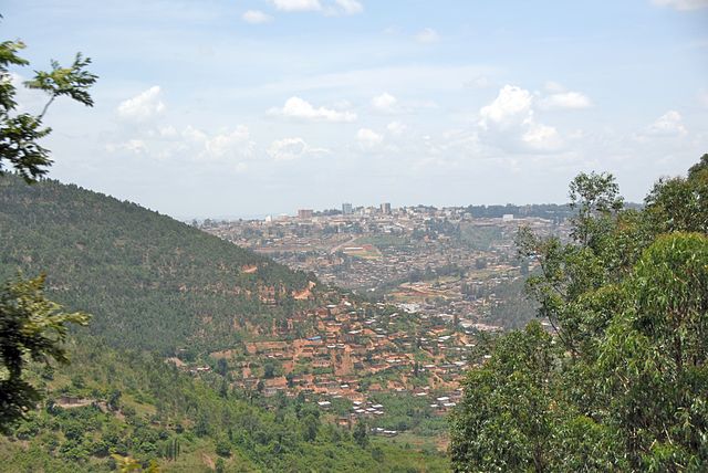 Paysage sur le trajet entre Ruhengeri et Kigali (Rwanda).