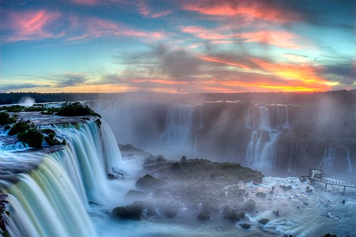 Sunset over Iguazu2