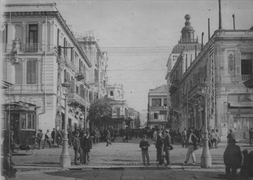 Blick über den Platz in Richtung Stadt, 1910er Jahre