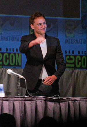 English: Tom Hiddleston at the 2010 San Diego ...