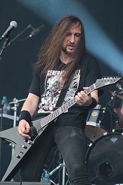 Lee Altus a Heathen gitárosaként 2013-ban a Hellfest fesztiválon