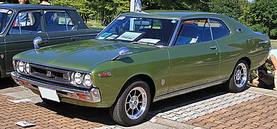 400px-1974_Nissan_Laurel_Hadtop_2000SGX.jpg