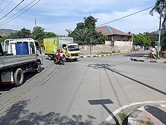 Im Süden an der Kreuzung Rua da Central Rusa Fuik/Travessa da Be'e Matan Tuan