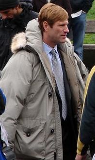 Aaron Eckhart 2-Seattle.jpg