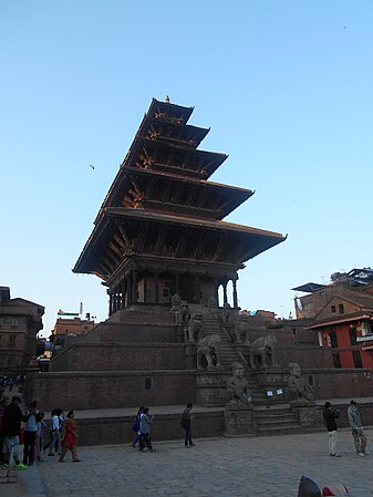 न्यातापोल मन्दिर