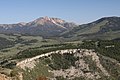 Electric Peak (Mitte) und Sepulcher Mountain (rechts), gesehen vom Bunsen Peak