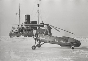 Rolf von Bahrs autogiro SE-AEA och S/S Göta Lejon i början av 1940-talet