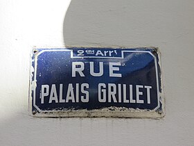 Voir la plaque.