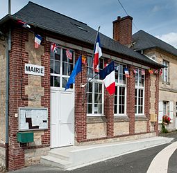 The town hall in Saint-Jouin