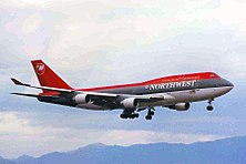 N661US, когда он находился на вооружении Northwest Airlines во время инцидента в 2002 году.