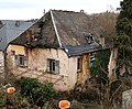 Ruine des denkmalgeschützten Hauses Retzgrubenweg 8 in Olewig