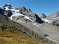 Blick von der Hütte: Tschingelhorn und Breithorngletscher