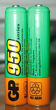 Миниатюра для Файл:Two GP950 AAA NiMH batteries.jpg